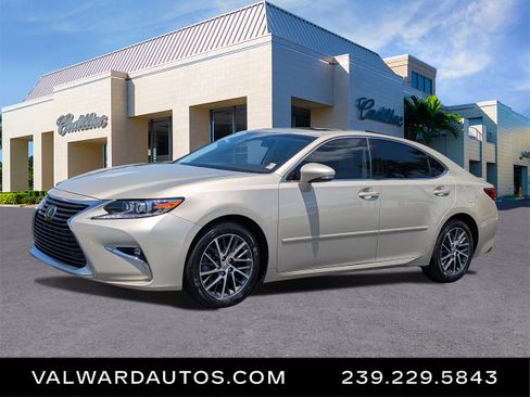 Used 2017 Lexus ES 350 w/ Luxury Package FWD image 1
