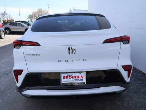 New 2026 Buick Envista Sport Touring image 6