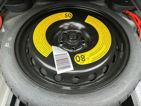 Used 2017 Audi A4 2.0T Premium w/ Convenience Package image 13