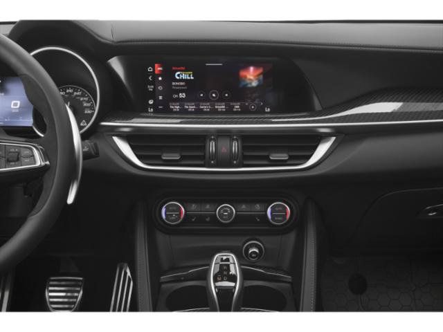 Certified 2023 Alfa Romeo Stelvio Quadrifoglio w/ Active Assist Plus Package AWD/4WD image 10