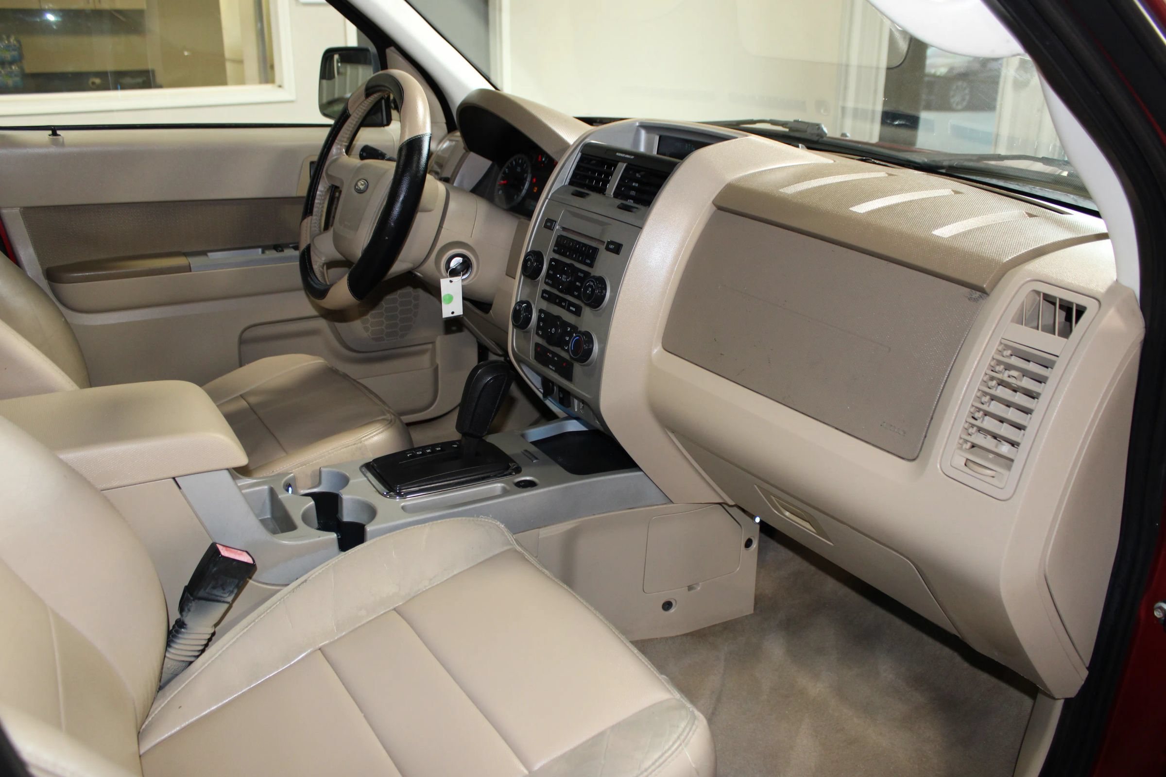 Used 2012 Ford Escape XLT FWD image 26