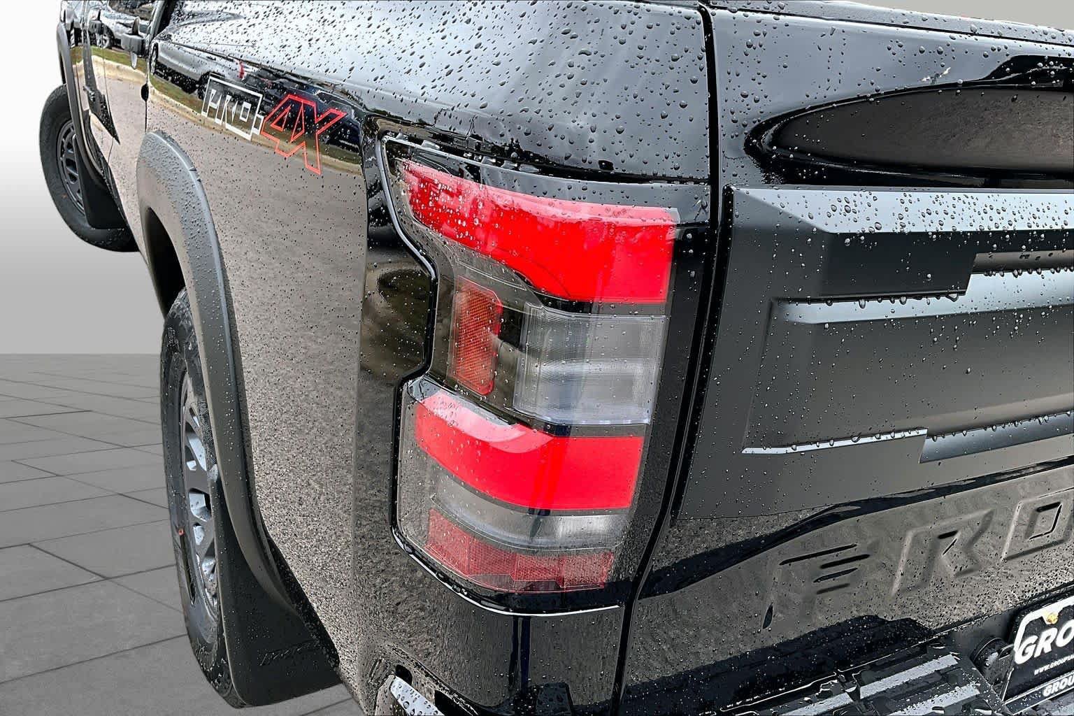New 2027 Nissan Frontier PRO-4X AWD/4WD image 14