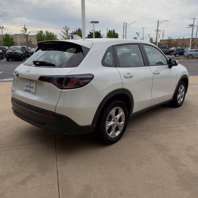 Certified 2024 Honda HR-V LX image 6