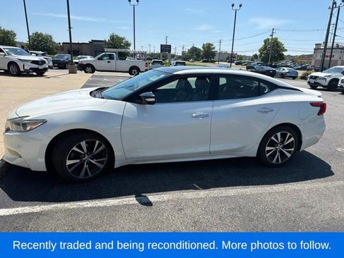 Used 2017 Nissan Maxima 3.5 SL FWD image 2