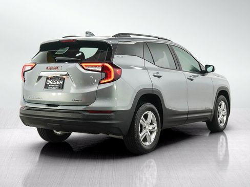 Used 2023 GMC Terrain SLE w/ Driver Convenience Package AWD/4WD image 5