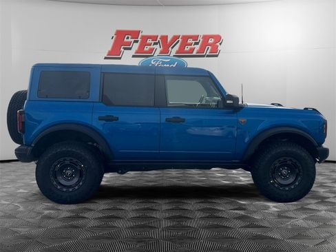 New 2025 Ford Bronco Badlands image 6