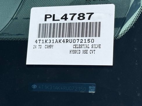 Used 2024 Toyota Camry XSE w/ Cold Weather Package FWD image 9