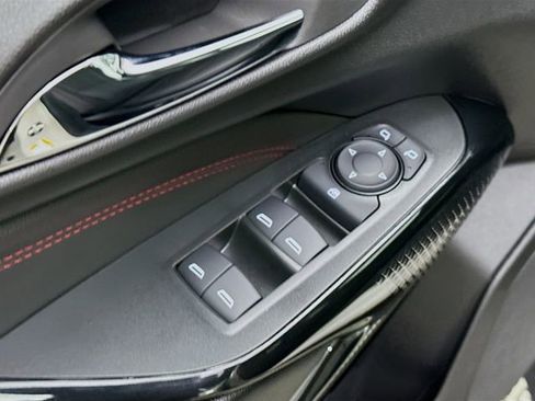 New 2026 Chevrolet Trax RS image 18