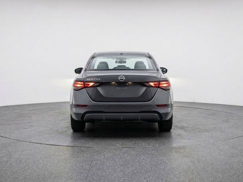 Used 2025 Nissan Sentra SV image 7