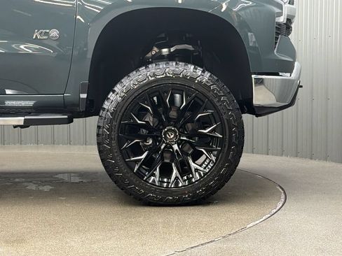 Used 2026 Chevrolet Silverado 1500 LT AWD/4WD image 10