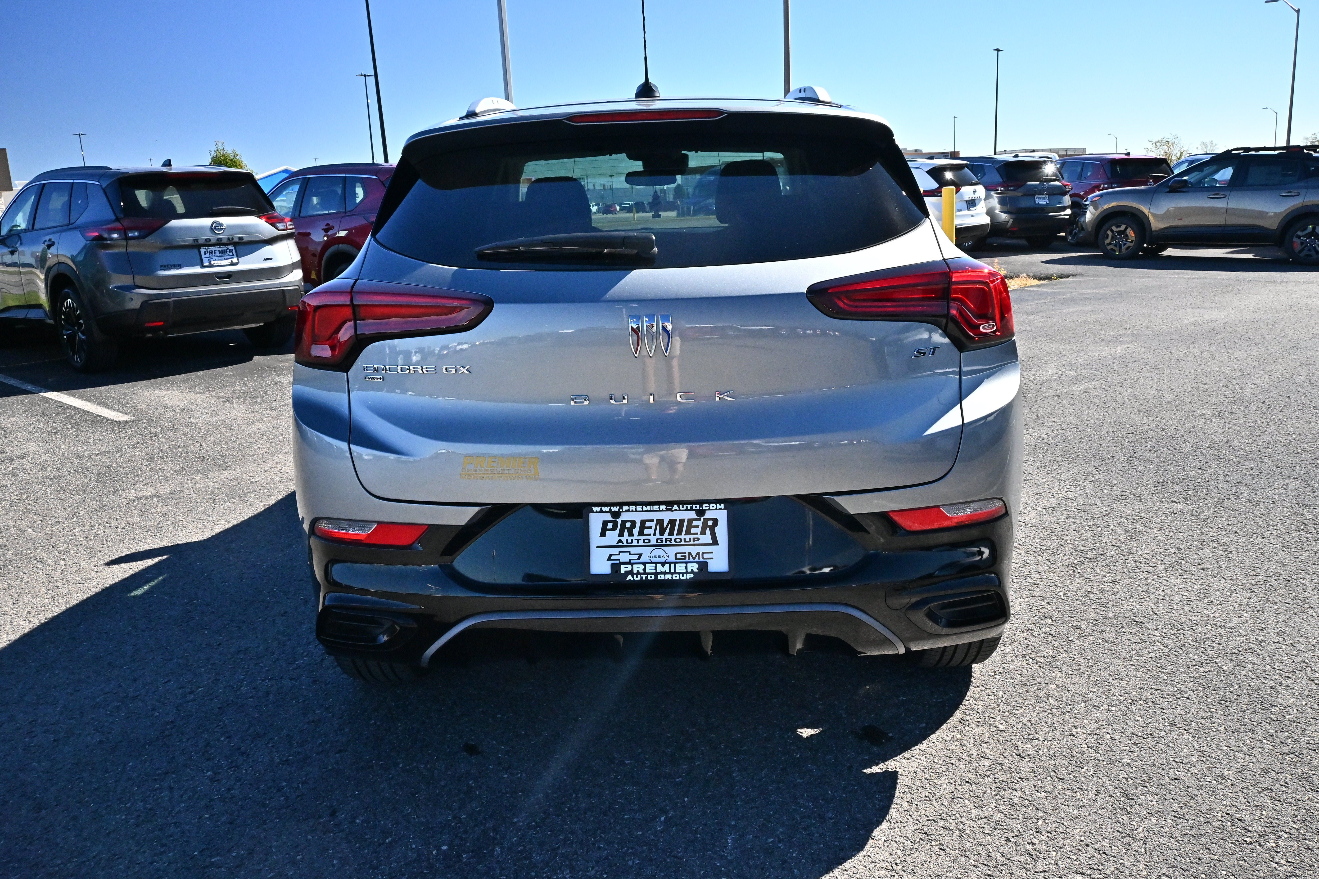 Used 2024 Buick Encore GX Sport Touring w/ Comfort Package AWD/4WD image 7