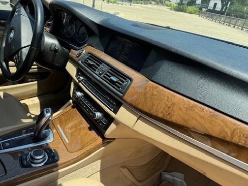 Used 2013 BMW 528i Sedan image 26