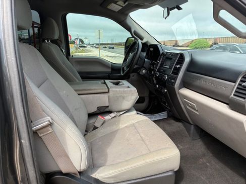 Used 2019 Ford F250 XL w/ STX Appearance Package AWD/4WD image 35