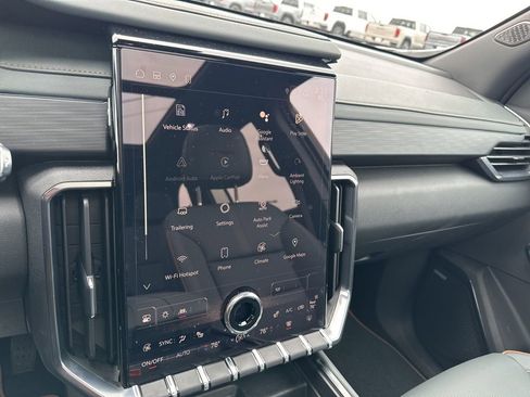 Used 2024 GMC Acadia AT4 w/ Super Cruise Package image 24