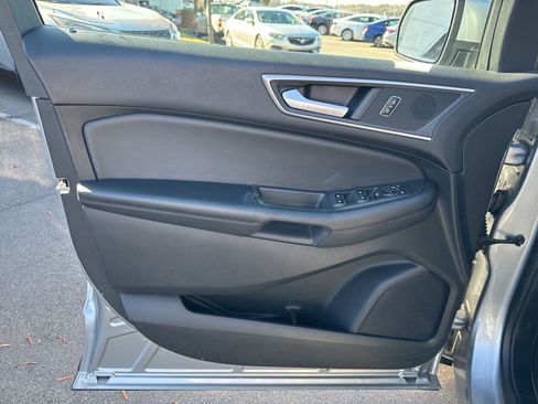 Used 2023 Ford Edge SEL image 10
