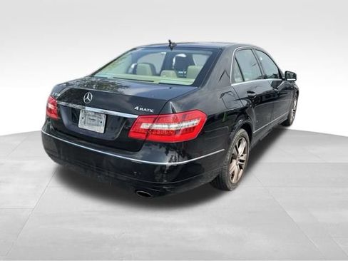 Used 2010 Mercedes-Benz E 350 4MATIC Sedan image 7