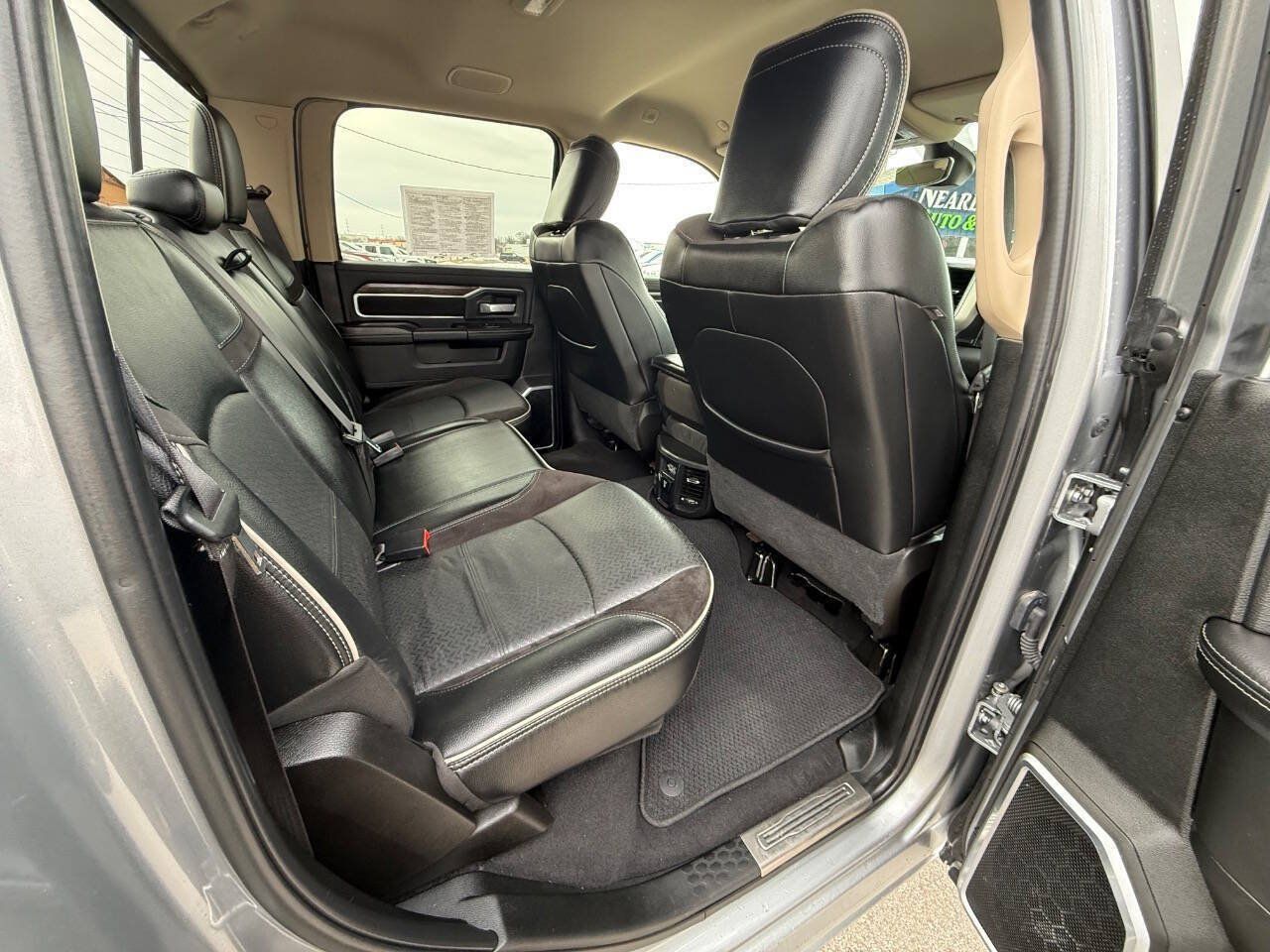 Used 2020 RAM 2500 Laramie AWD/4WD image 32