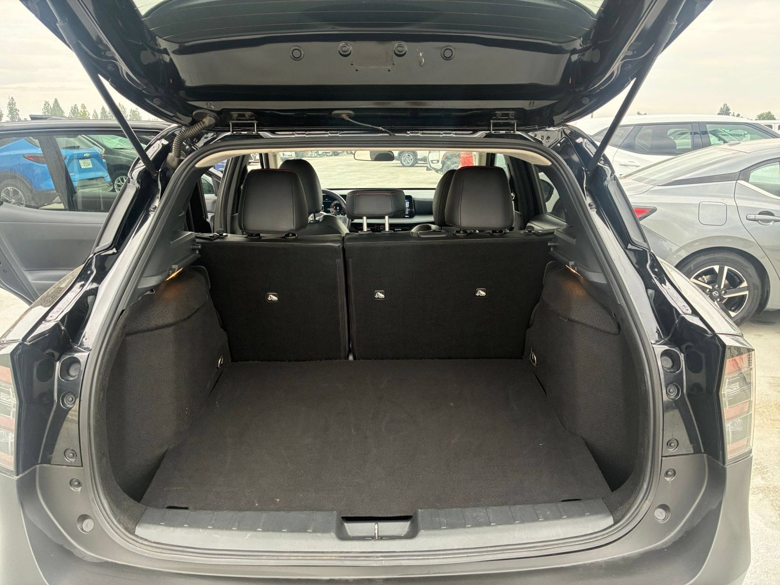 Used 2026 Nissan Kicks SR AWD/4WD image 29