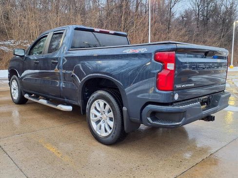 Used 2020 Chevrolet Silverado 1500 Custom w/ Custom Value Package image 5