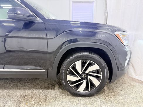 Used 2025 Volkswagen Atlas SEL image 28