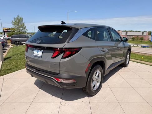 Used 2024 Hyundai Tucson SE AWD/4WD image 5