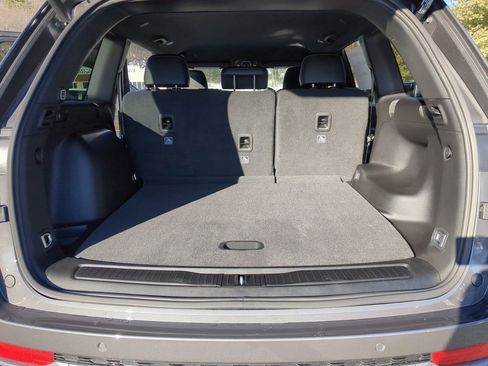 New 2026 Jeep Grand Cherokee Laredo image 22