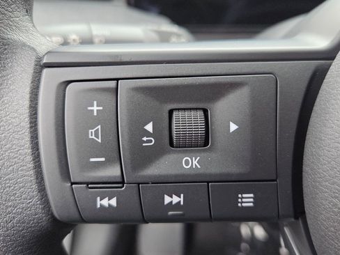 New 2026 Nissan Kicks S image 22