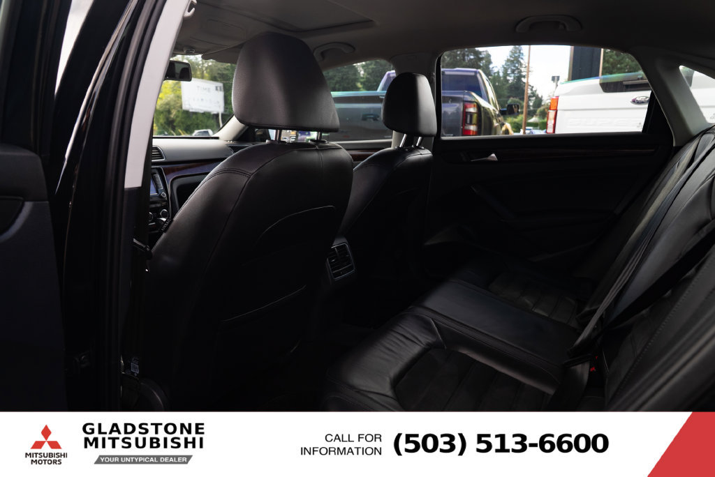 Used 2013 Volkswagen Passat TDI SEL Premium FWD image 20