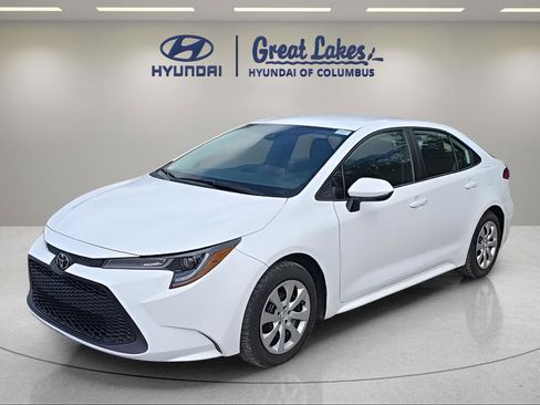 Used 2021 Toyota Corolla LE FWD image 1