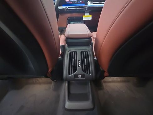 New 2026 BMW X1 xDrive28i w/ Convenience Package image 25