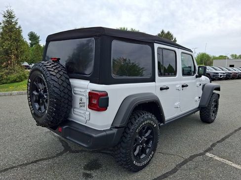 Used 2022 Jeep Wrangler Unlimited Sport AWD/4WD image 8