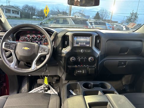 Used 2021 Chevrolet Silverado 1500 Custom w/ Safety Confidence Package image 8