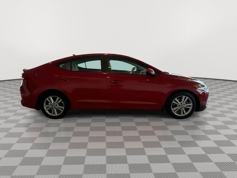 Used 2017 Hyundai Elantra SE image 12