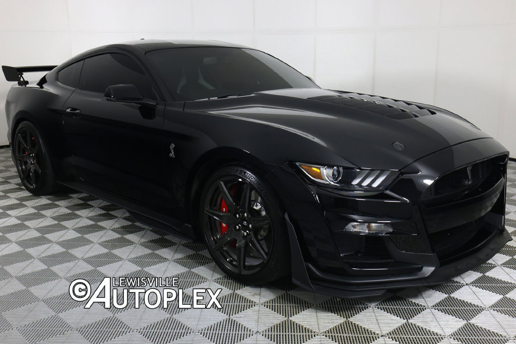 Used 2022 Ford Mustang Shelby GT500 w/ Carbon Fiber Track Pack RWD image 3
