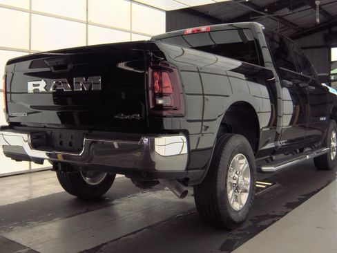 Used 2026 RAM 2500 Big Horn AWD/4WD image 4