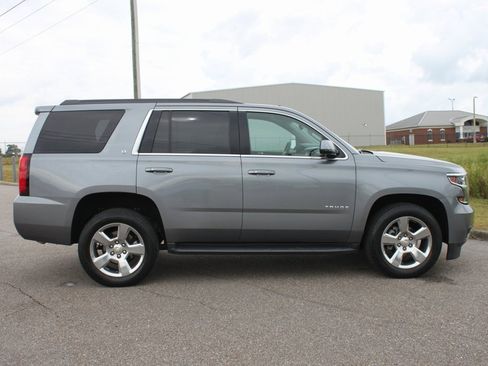 Used 2018 Chevrolet Tahoe LT image 22