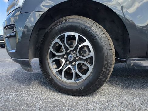 Used 2024 Ford Expedition Max XLT image 38