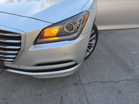 Used 2015 Hyundai Genesis 3.8 w/ Option Group 03 RWD image 11