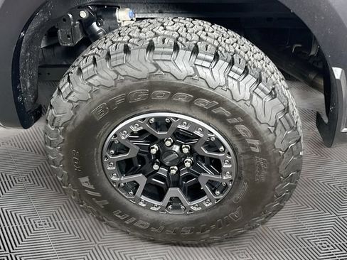 Certified 2025 Ford F150 Raptor w/ Equipment Group 803A Raptor R AWD/4WD image 38