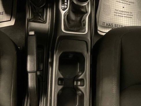 Used 2018 Jeep Wrangler Unlimited Sport S image 22