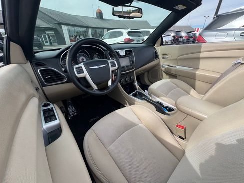 Used 2011 Chrysler 200 Touring image 15
