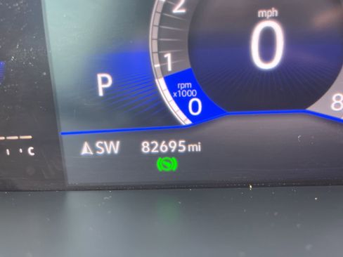 Used 2022 Volkswagen Tiguan SE R-Line FWD image 19