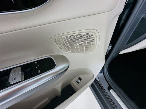 New 2026 Mercedes-Benz GLC 300 GLC 300 image 19