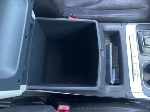 Certified 2024 Kia Carnival LX image 22