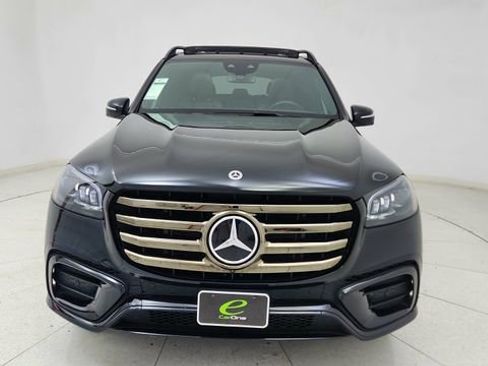 Used 2025 Mercedes-Benz GLS 450 GLS 450 image 2
