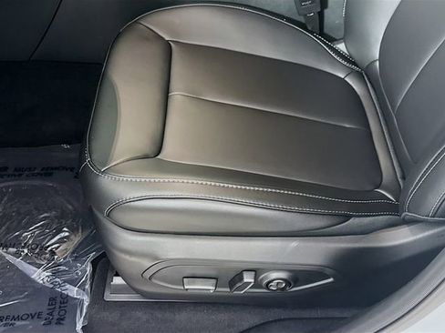 New 2025 Jeep Grand Cherokee Limited image 19