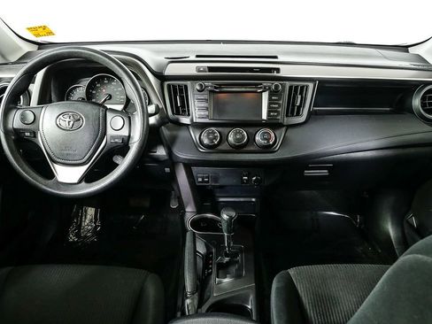 Used 2016 Toyota RAV4 LE w/ Cargo Management Package FWD image 17
