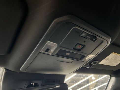 Used 2025 Toyota Tacoma TRD Off-Road image 26