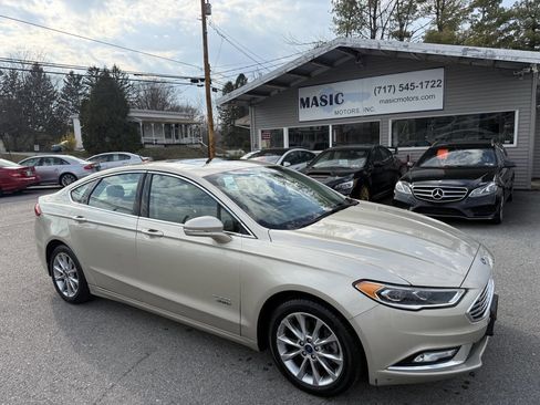 Used 2017 Ford Fusion Energi SE image 30