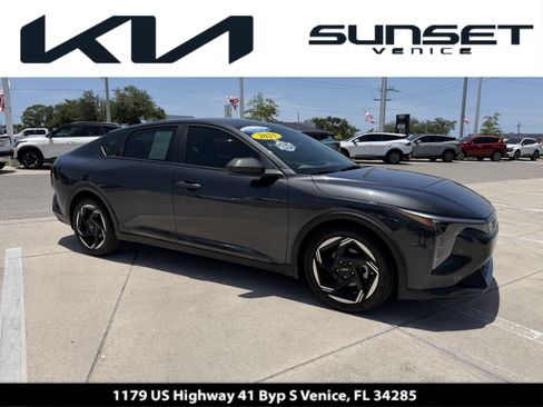 Used 2025 Kia K4 EX FWD image 1